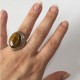Bague cabochon Oeil de tigre ovale incrusté dans un anneau chromé argenté de haute qualité