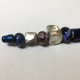 Stylo bleu marine avec des perles de Murano noires, bleues et violettes, des cubes argentés